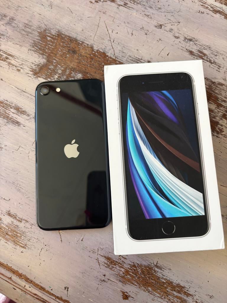 iPhone SE 64 GB - Zo goed als nieuw, Telecommunicatie, Mobiele telefoons | Apple iPhone, Ophalen of Verzenden, Zo goed als nieuw