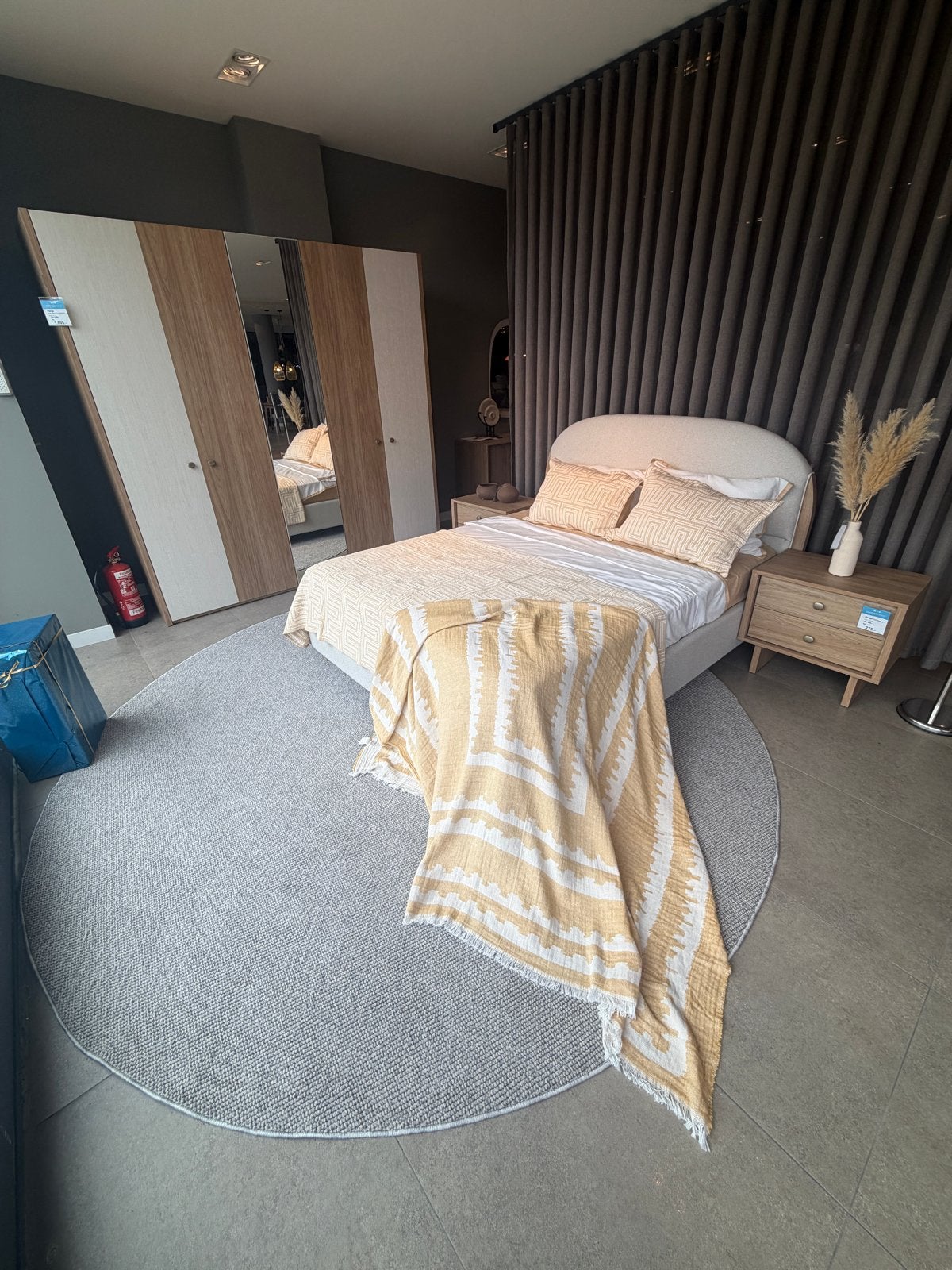 Complete Enza Home Perge Slaapkamer PER MAAND 995,- in3, Ophalen, Nieuw, Tweepersoons