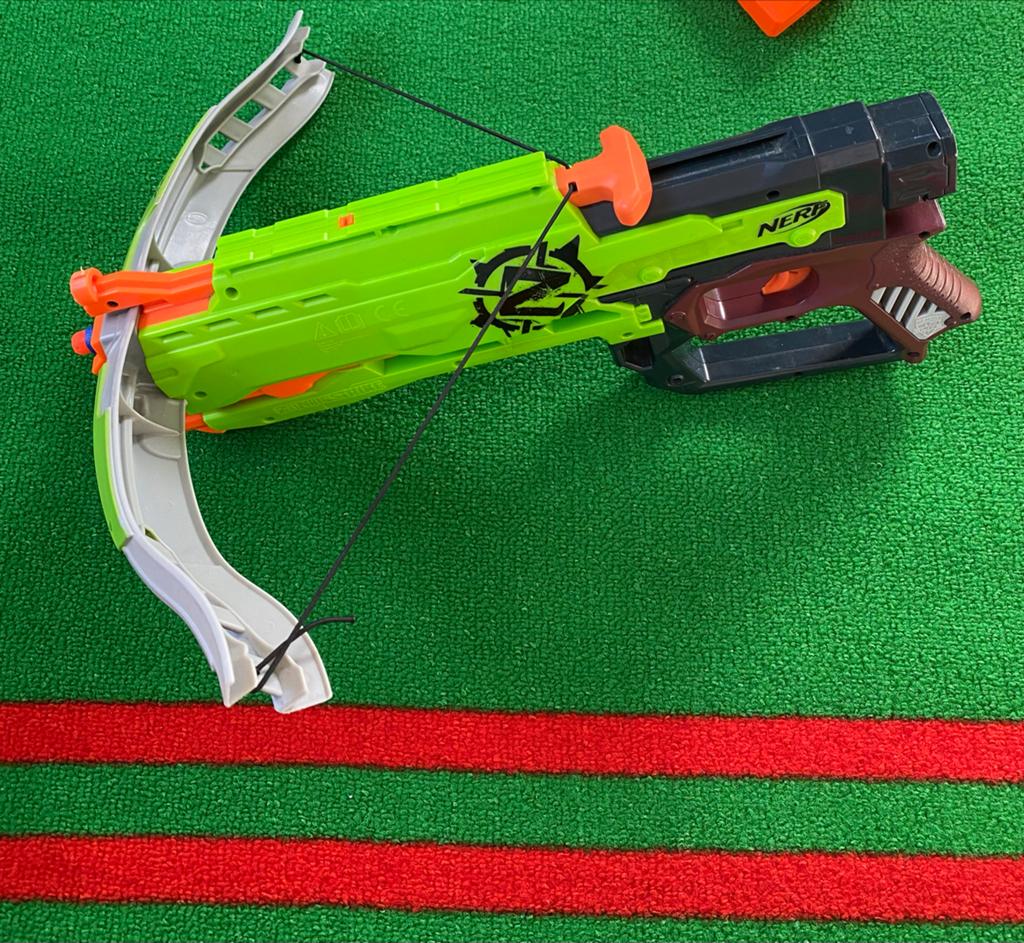 Nerf Crossbow - Zo goed als nieuw, schiet hard!, Ophalen of Verzenden, Zo goed als nieuw