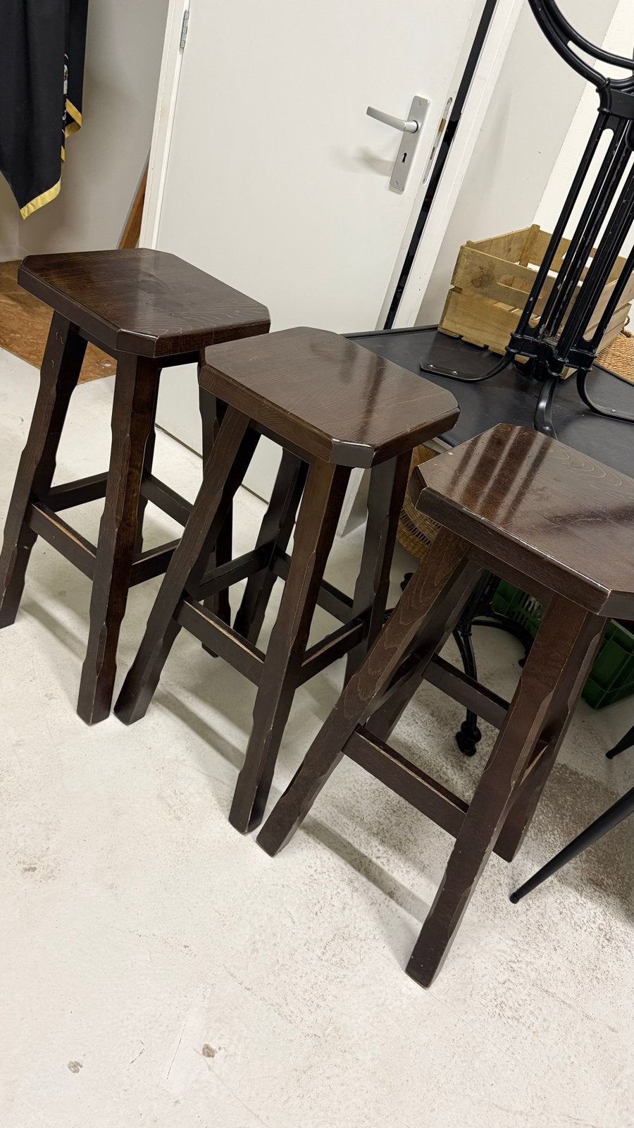 Set van 3 houten barkrukken, Ophalen, Gebruikt, 60 tot 90 cm, 3 krukken