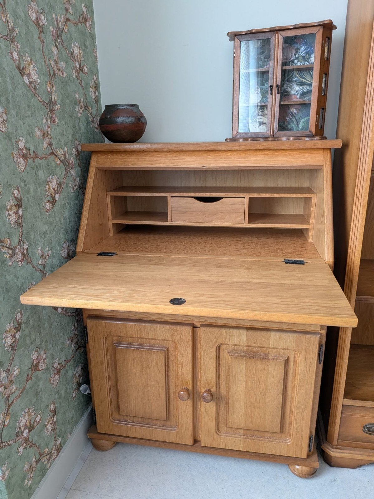 Secretaire, Ophalen