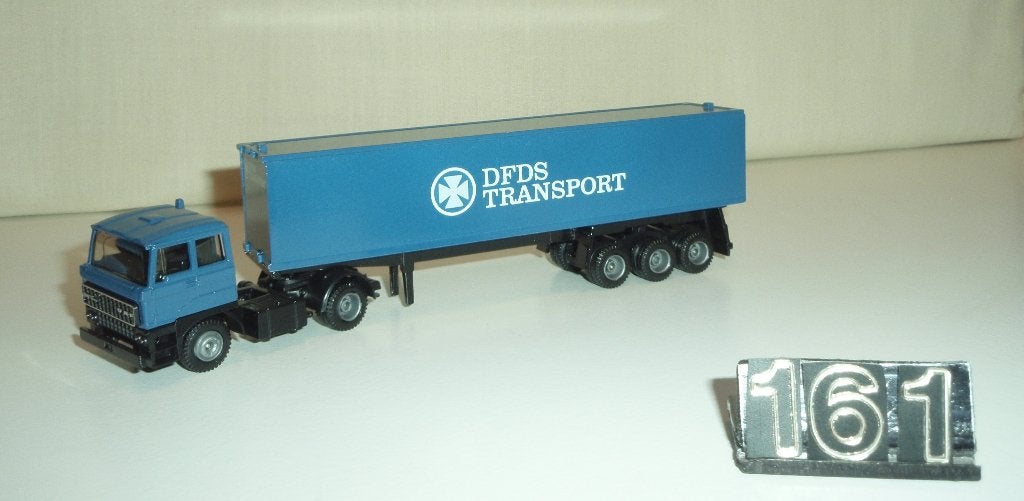 Te koop modelauto: Daf -Trekker Oplegger-DFDS Transport-1:87, Ophalen of Verzenden, Nieuw, Auto's