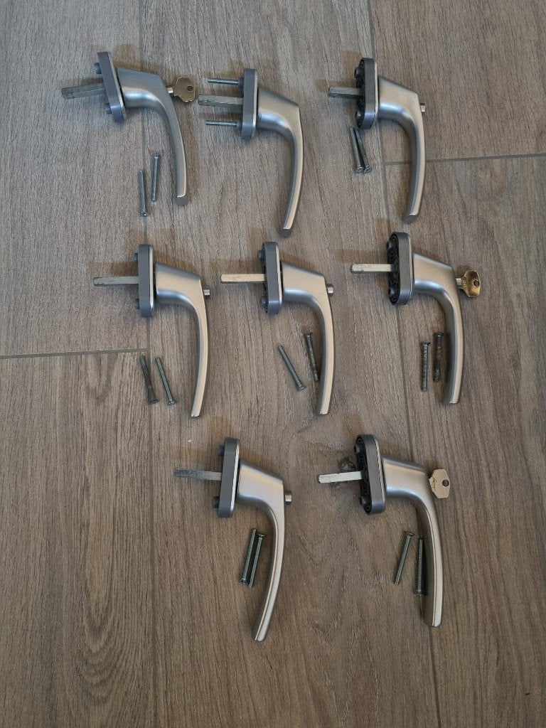 BUVA afsluitbare draai-kiep raamkruk , 75C SKG***, Ophalen of Verzenden, Nieuw, Rvs, Klink of Kruk