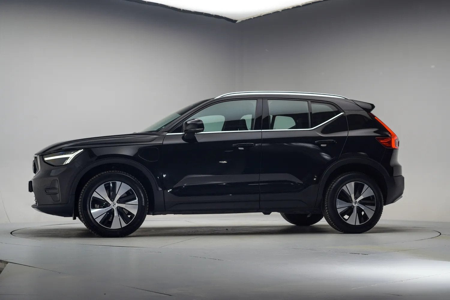 Foto 2 van Volvo XC40 T4 Recharge Core Bright [ LED Apple/Android Navi