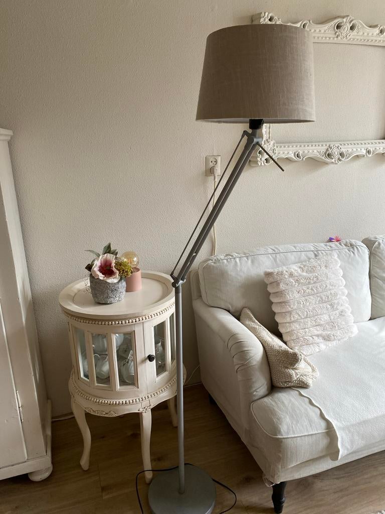 Ikea Verstelbare staande vloerlamp met linnen beige kap, Ophalen, Gebruikt, Metaal, 150 tot 200 cm