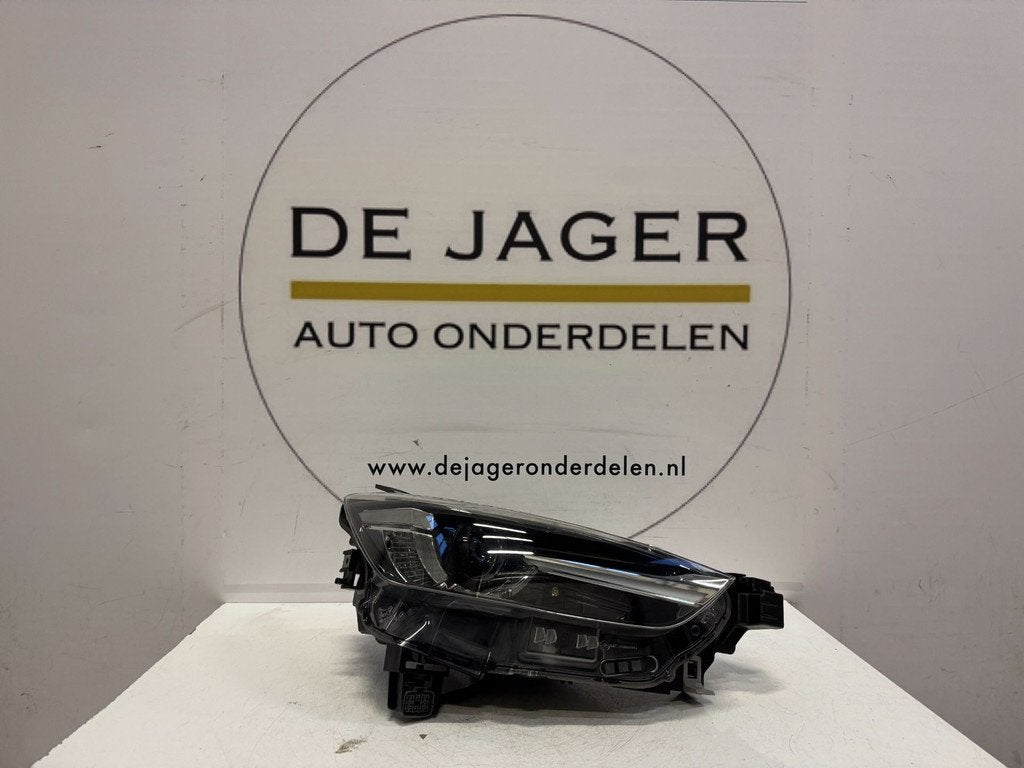 MAZDA CX3 CX-3 KOPLAMP RECHTS ORIGINEEL 10 PINS D10E-51030, Gebruikt, Shinchi, Fuchu-Cho 3-1
730-8670  Hiroshima, Mazda Motor Corporation