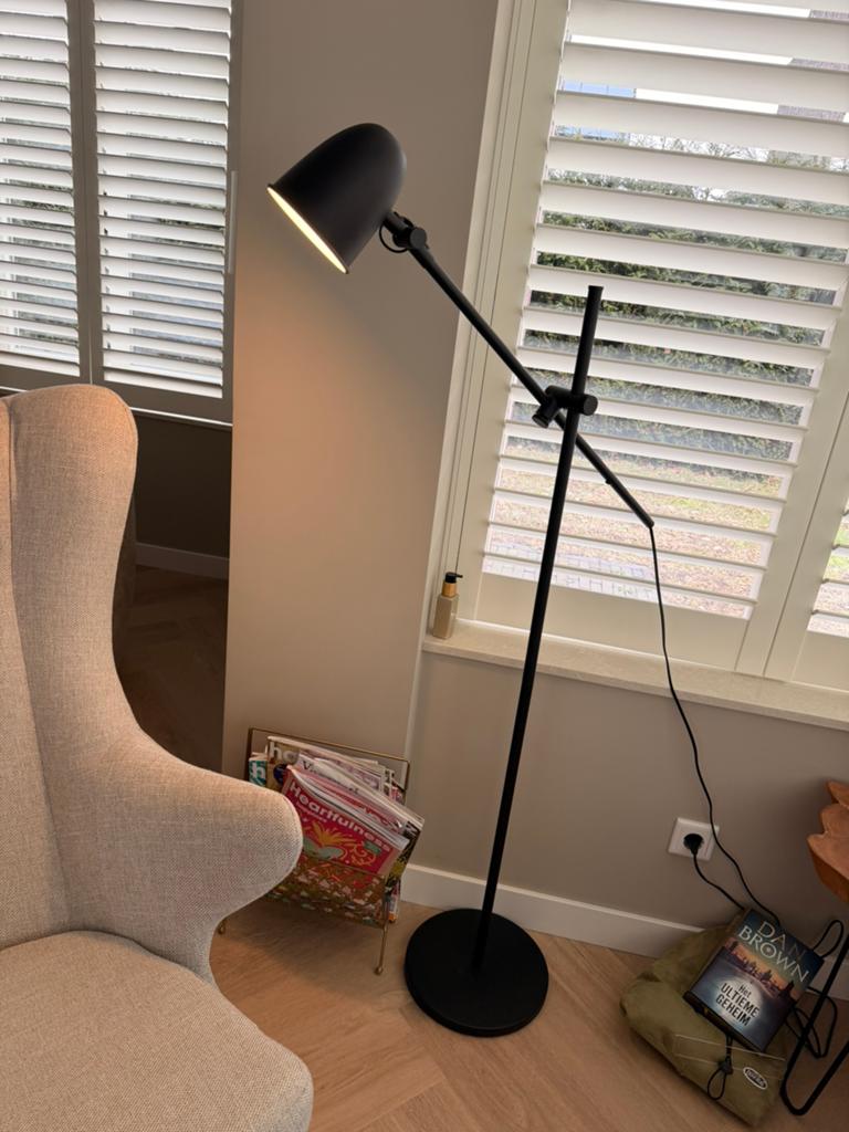 Ikea Skurup Staande Leeslamp Zwart Als Nieuw, Ophalen, Zo goed als nieuw, 150 tot 200 cm