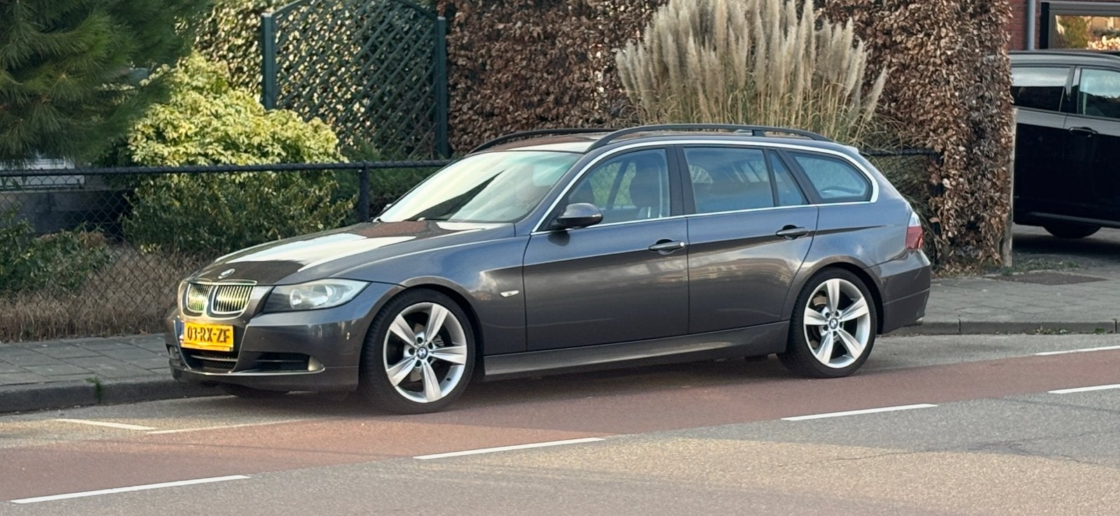 BMW 325i Executive | Motor & Bak slechts 69dkm! Gedocu, Automaat, Achterwielaandrijving, 2497 cc, Stationwagon