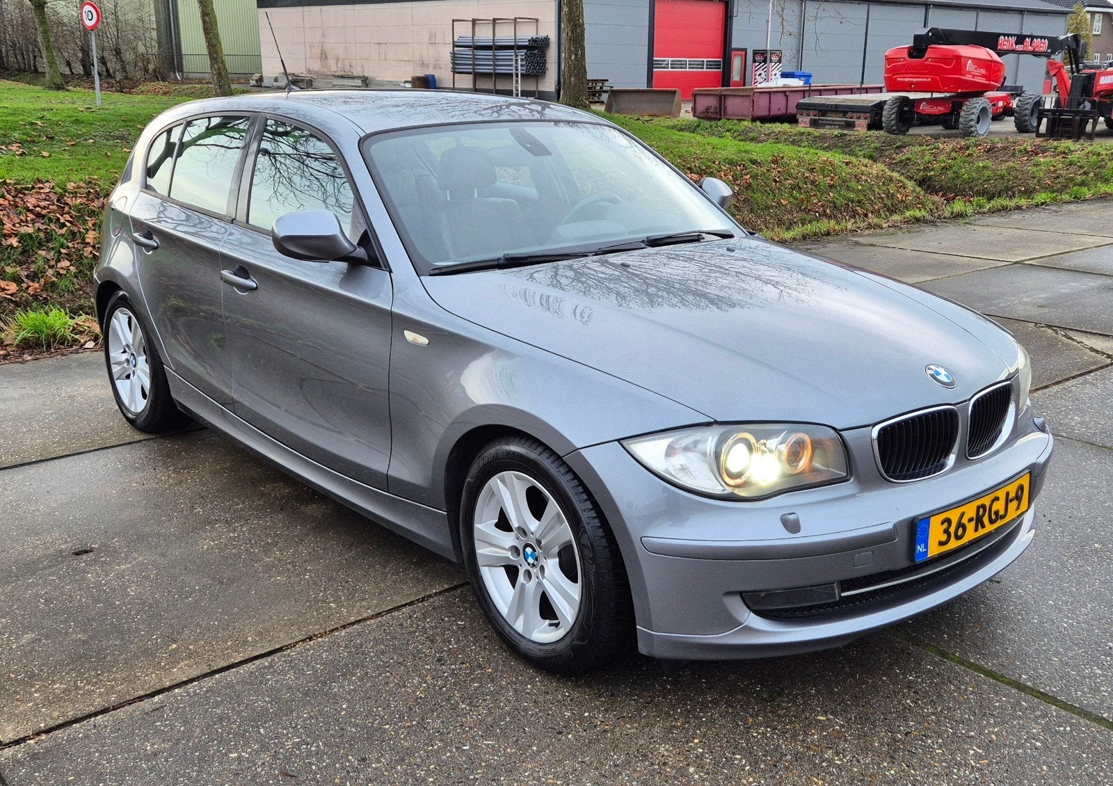 BMW 1-Serie 2.0 116I 5DR  LEDER,ECC,NAV,XENON,APK, 1-Serie, Achterwielaandrijving, 1995 cc, 4 cilinders