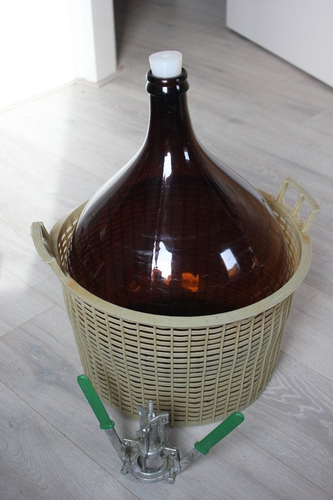 Wijn/ bier vergistingsfles, Ophalen, Gebruikt