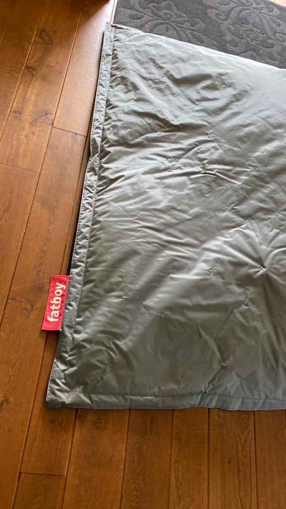 Fatboy outdoor zitzak 1,80 x 1,40 cm grijs, Huis en Inrichting, Zitzakken, Ophalen, Gebruikt, Grijs