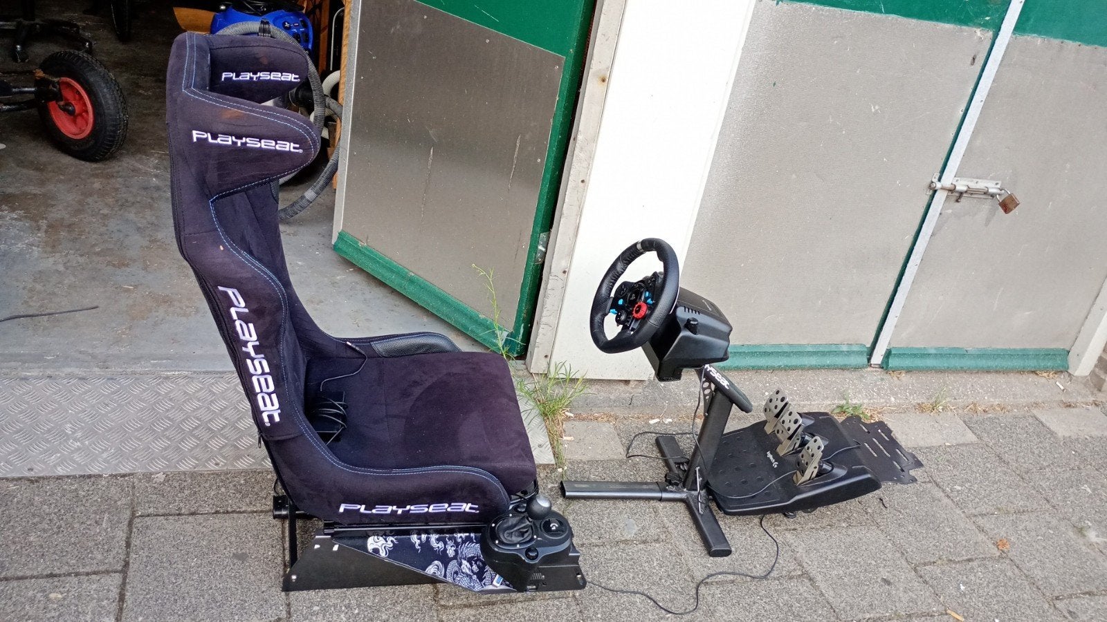 Playseat Evolution met Logitech G29 stuur en pedalen, Spelcomputers en Games, Ophalen, Racestoel, Gebruikt, Force feedback