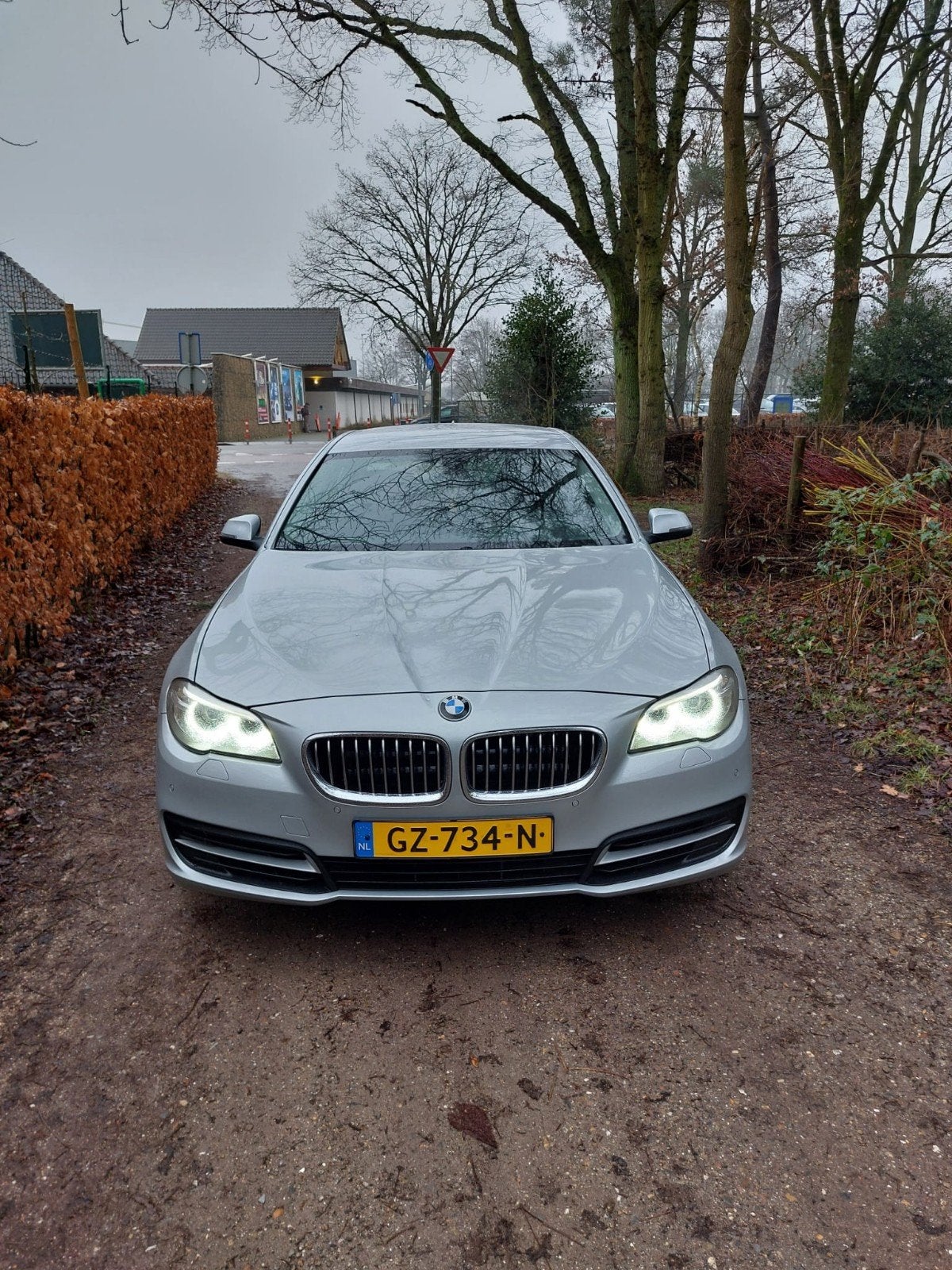 520i bmw, Ophalen
