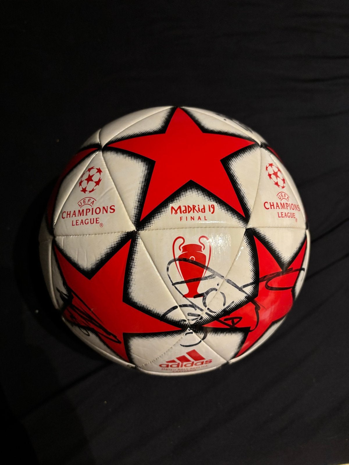 Gesigneerde Ajax Champions League bal 2019, Sport en Fitness, Ophalen of Verzenden, Nieuw, Bal