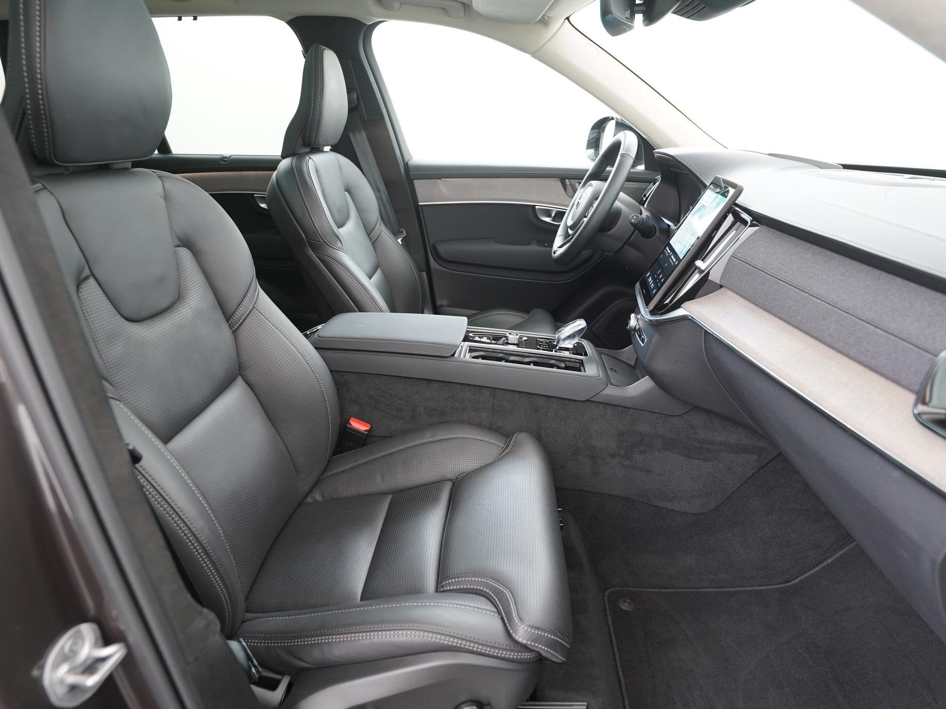 Volvo XC90 T8 Recharge AWD Ultra Dark 7p. | Facelift | Stoel, Auto's, 12 maanden, Gebruikt, 4 cilinders, Vierwielaandrijving