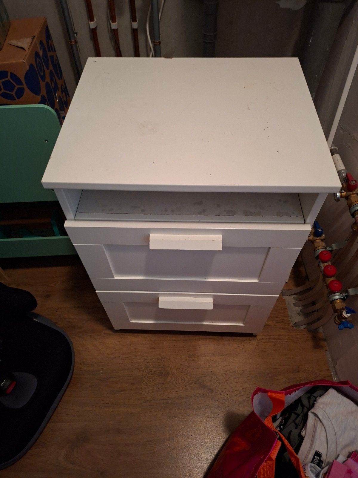 gratis nachtkastje, ladenkastje, Ophalen, Gebruikt, 105 cm of meer, 75 tot 100 cm
