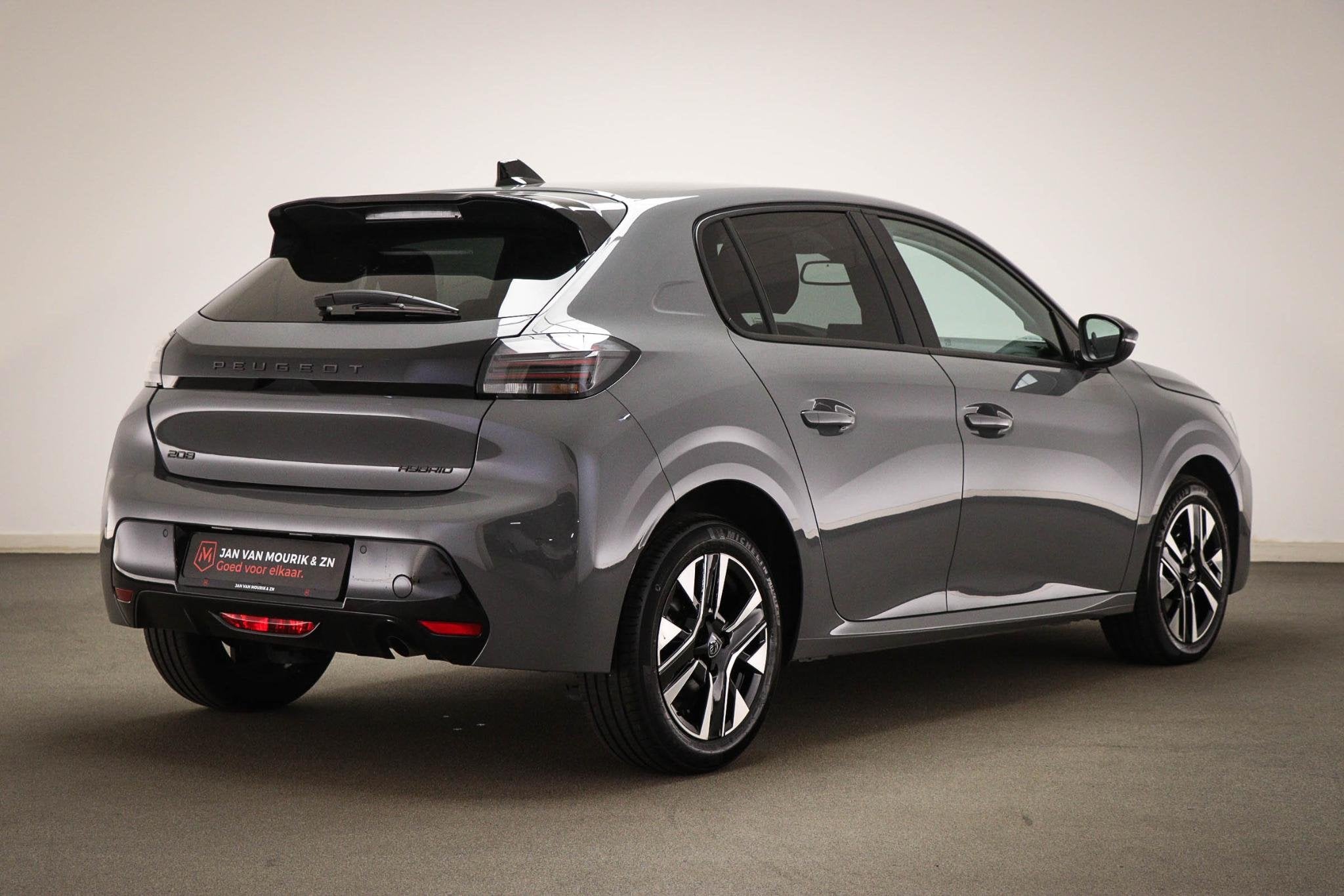 Peugeot 208 1.2 Hybrid 110 e-DCS6 Allure | LED | DAB | APPLE, 1195 kg, Gebruikt, 1199 cc, Leder en Stof