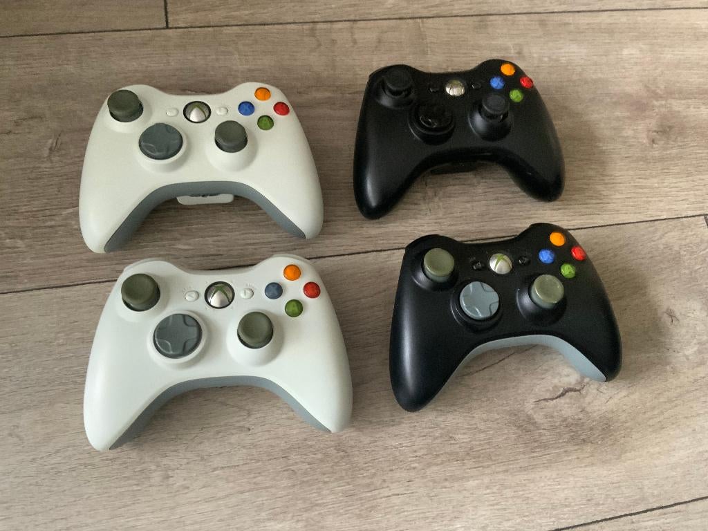 Xbox 360 Draadloze Controller Wit & Zwart Xbox360 Draadloos, Overige genres, 1 speler, Ophalen of Verzenden, Zo goed als nieuw