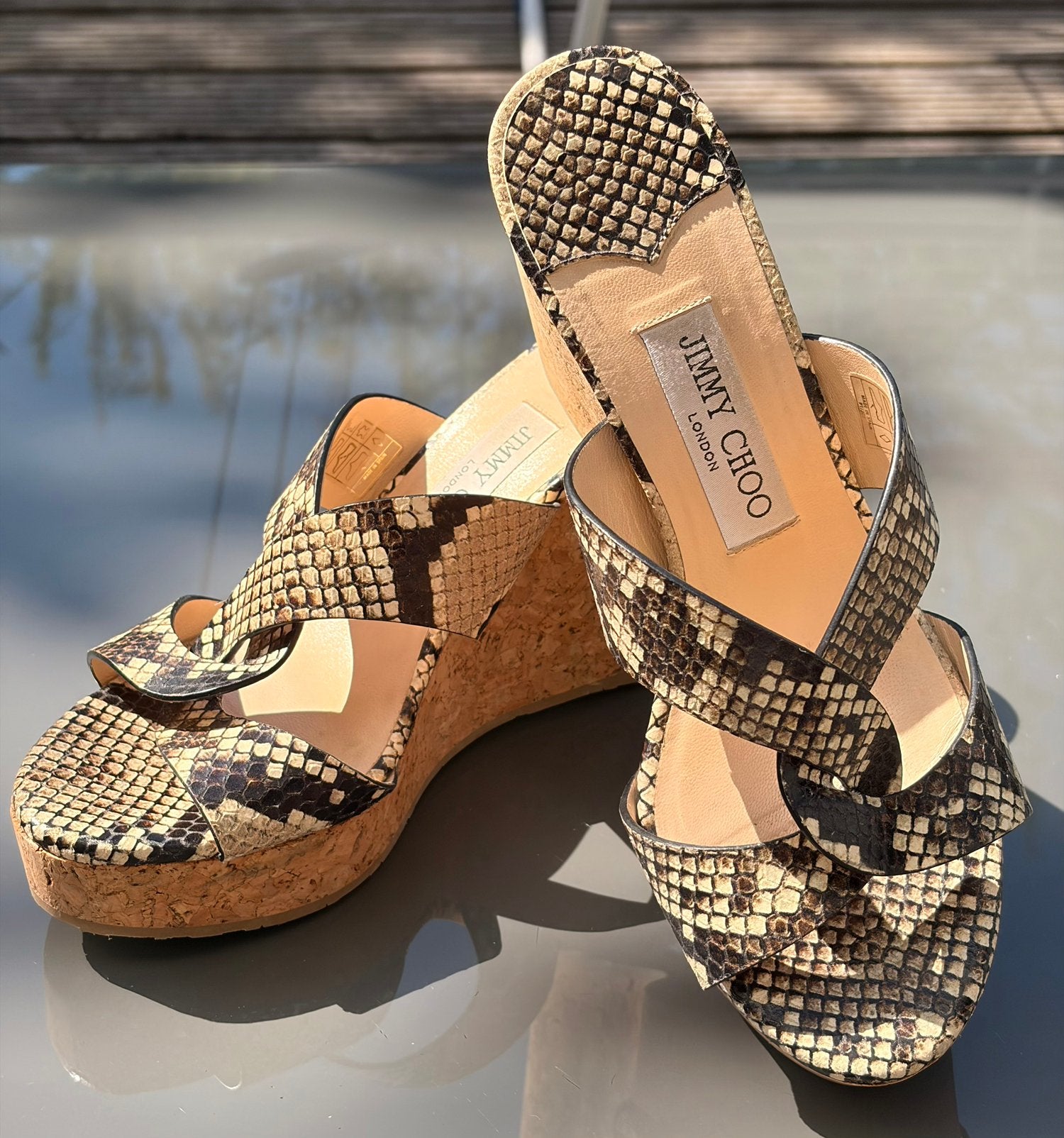 Jimmy Choo "Atia" snake-print flat slide sandals, Grijs, Gedragen, Sandalen of Muiltjes, Ophalen of Verzenden