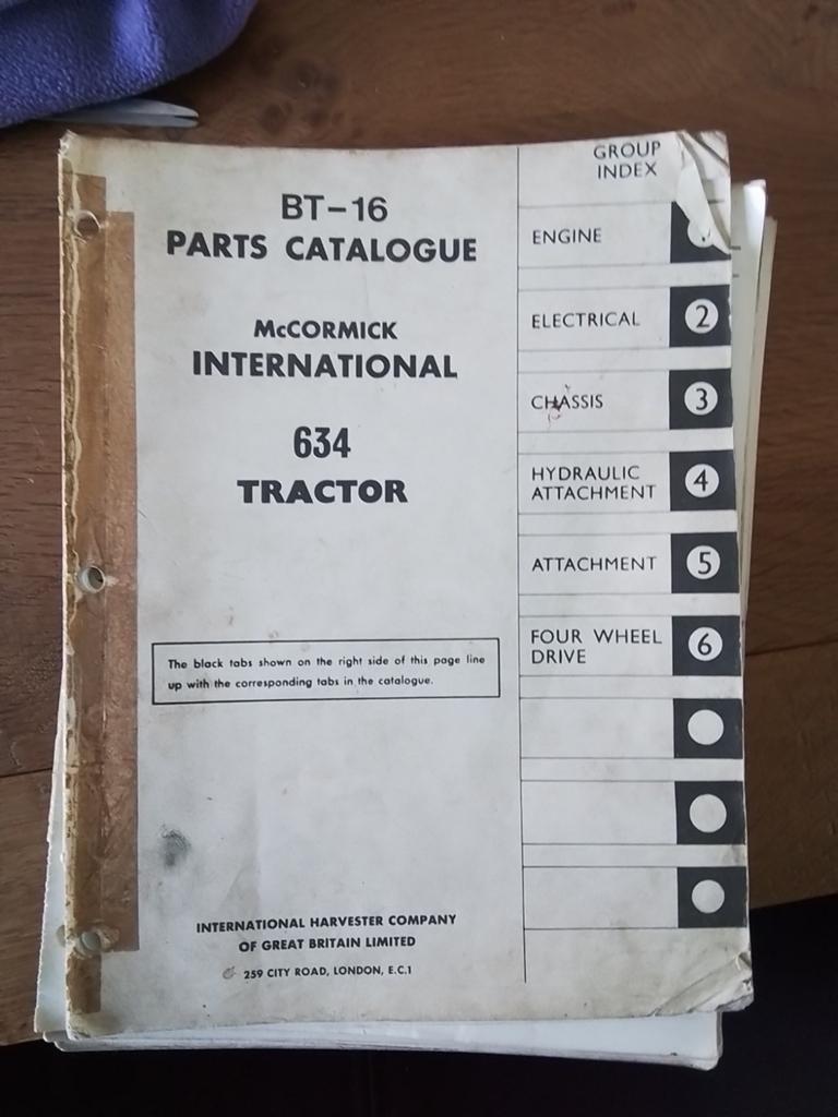 McCormick Farmall 634 tractor onderdelen boek, Ophalen of Verzenden