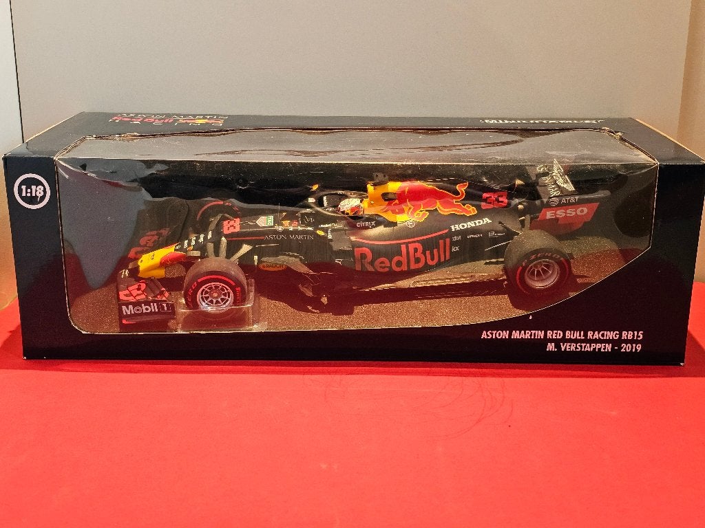 Red Bull RB15, Max Verstappen # 33, 2019, Minichamps., Hobby en Vrije tijd, Modelauto's | 1:18, Ophalen of Verzenden, Zo goed als nieuw