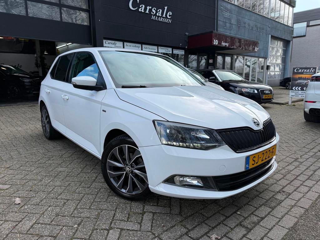 Skoda Fabia 1.0 Drive 2017 complete historie aanwezig, Auto's, Voorwielaandrijving, Euro 6, 540 kg, Wit