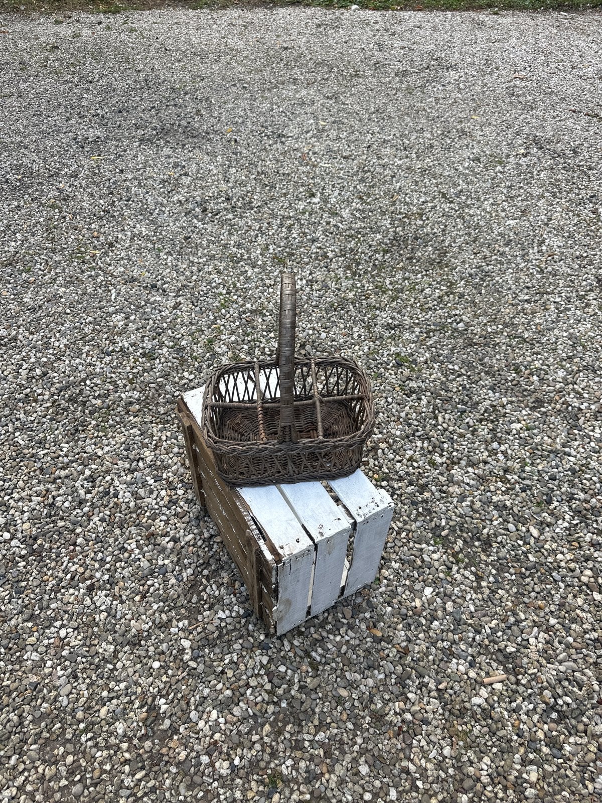 Vintage rieten mand met handvat, Ophalen