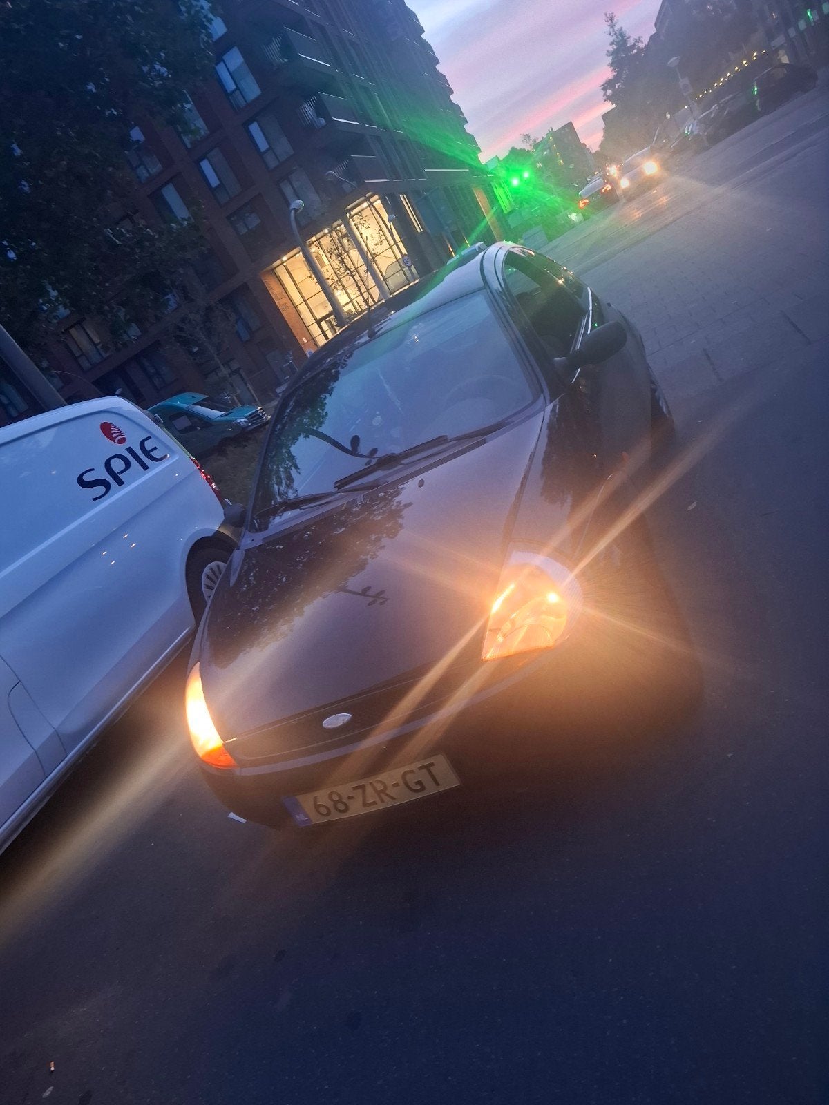 Ford Ka 1.3 I 44KW 2008 Zwart, Auto's, Voorwielaandrijving, 1299 cc, 31 €/maand, 4 cilinders