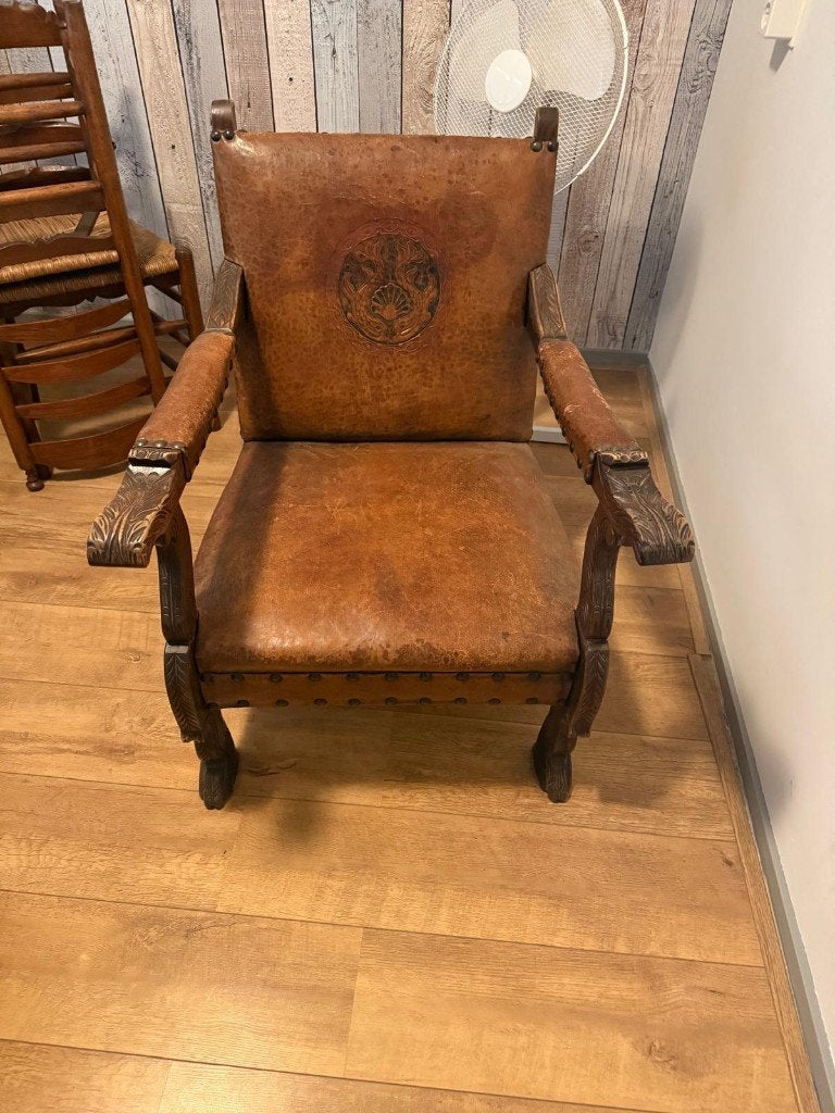 Vintage leren fauteuil / houten stoel met armleuningen, Huis en Inrichting, Stoelen, Gebruikt, Eén, Hout, Leer, Overige materialen