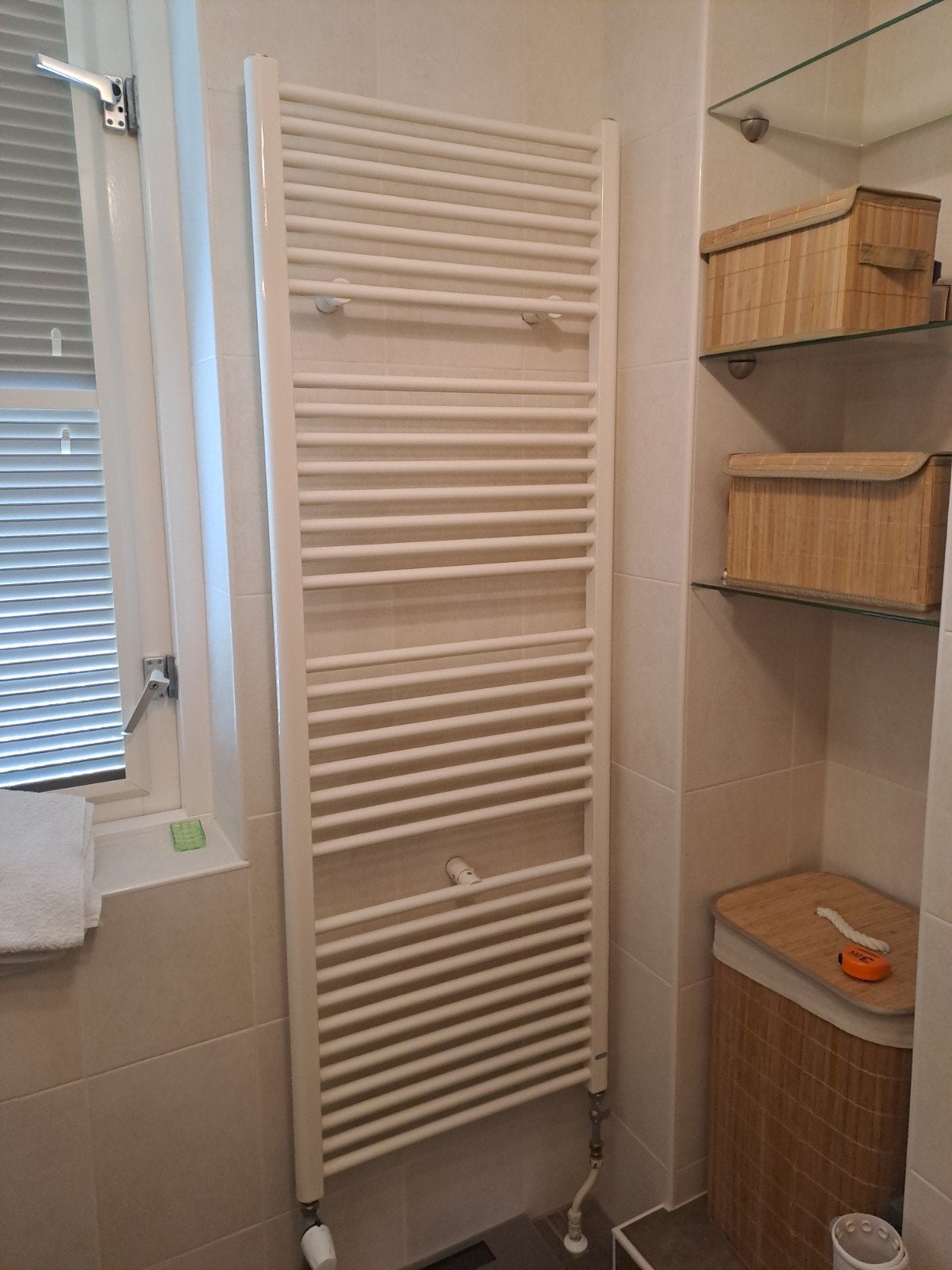 radiator 170x60cm merk Plieger voor badkamer, Radiator, Ophalen of Verzenden, Zo goed als nieuw, 60 tot 150 cm