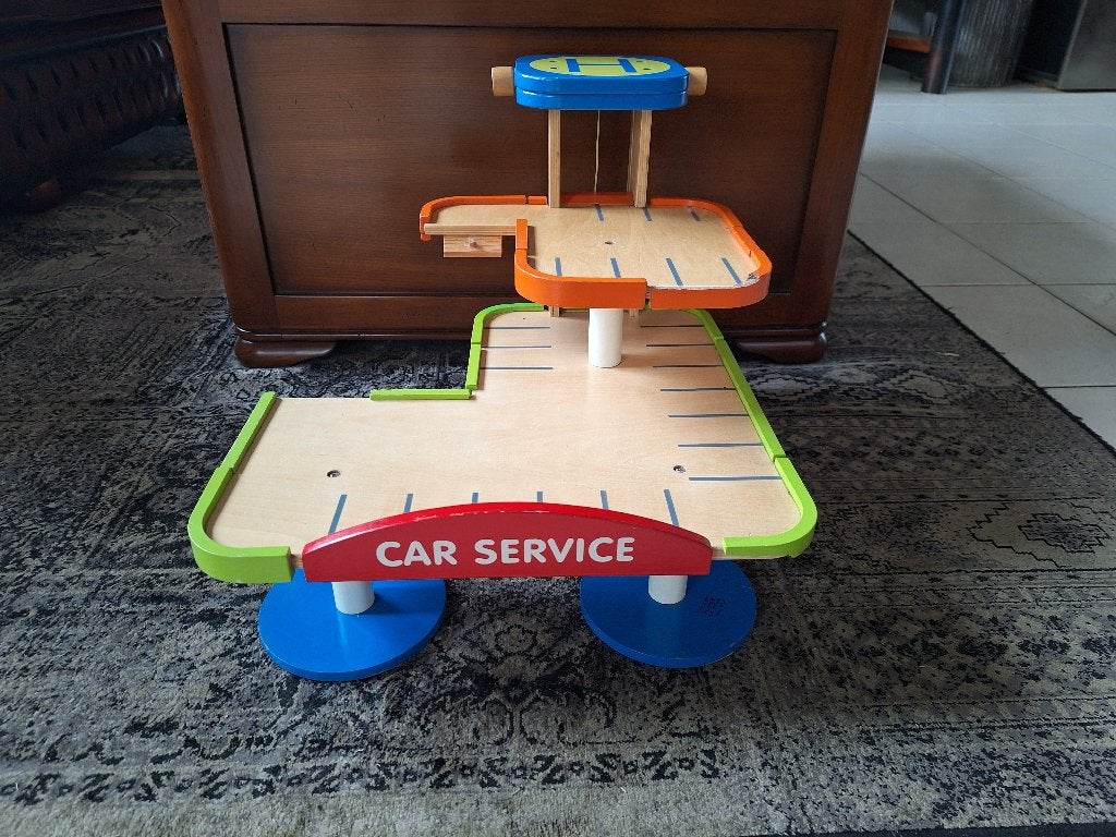 Speelgoed garage, Ophalen, Gebruikt