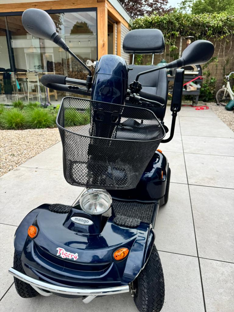 Scootmobiel Mango Tiger 4 - NIEUWE ACCUS, Ophalen, Gebruikt, 16 km/u of meer, Mango