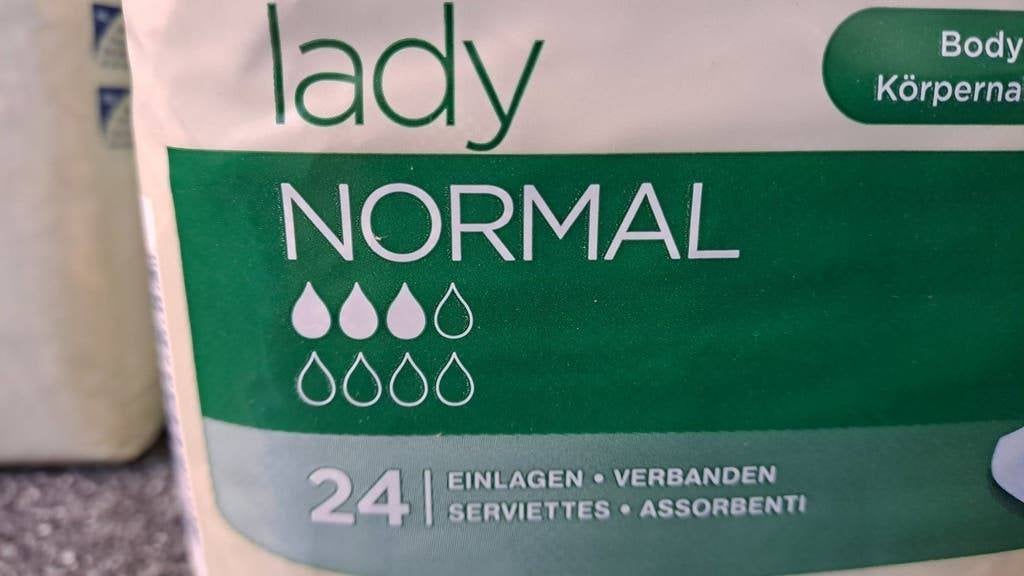 13x Tena Lady normal inleggers, Diversen, Onbekend, Nieuw, Ophalen of Verzenden, Onbekend