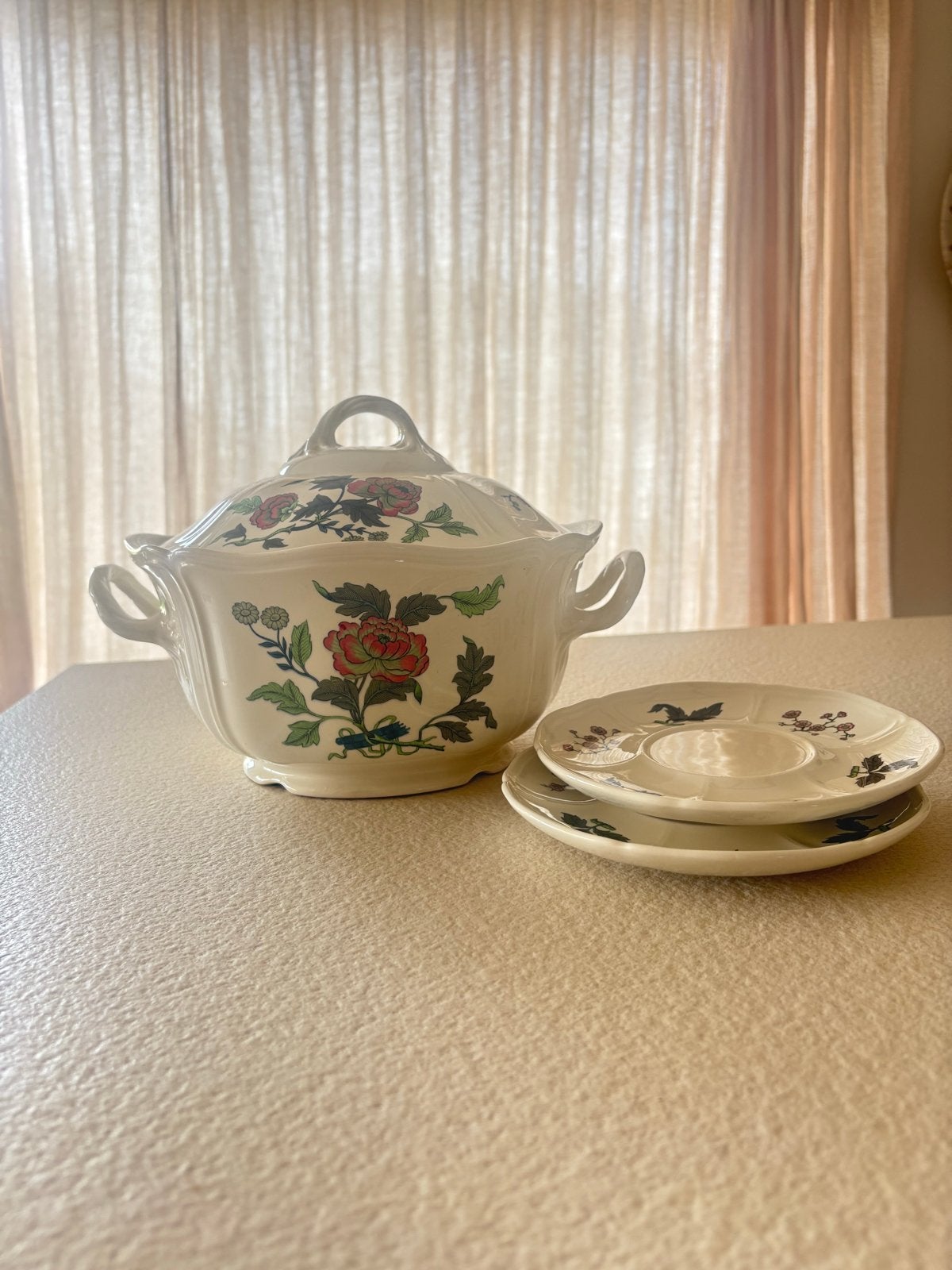 Wedgwood Mandarin Queens Shape Terrine en schoteltjes, Klassiek, Ophalen of Verzenden, Wedgwood, Porselein