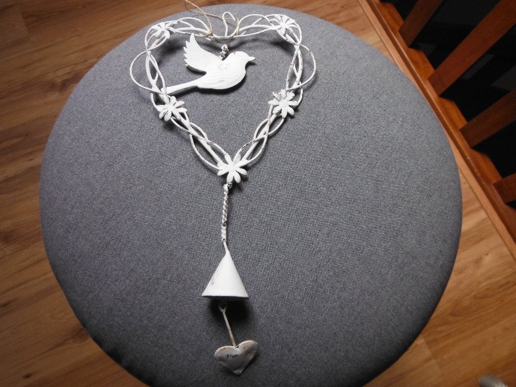 witte sier / wind hanger met hart en duif en belletje, Verzenden, Nieuw