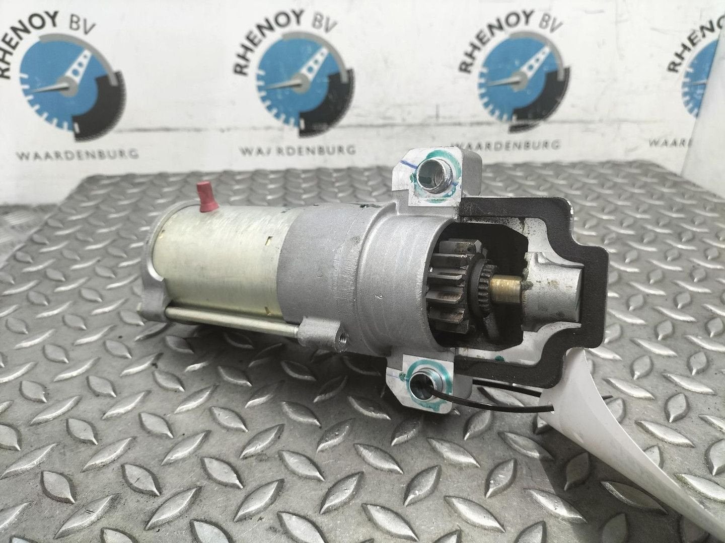 FORD KUGA ST-line STARTMOTOR PZ1T11000BA 2024, Ophalen of Verzenden, Gebruikt, Stiba lid