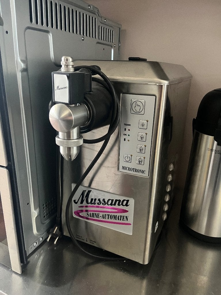 Mussana Slagroommachine Pony 2l, Ophalen, Gebruikt
