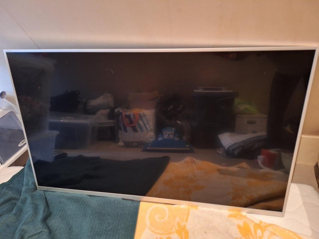 Sony 40 inch TV met pootjes, wandmontage mogelijk, Ophalen, Gebruikt, 100 cm of meer, Sony