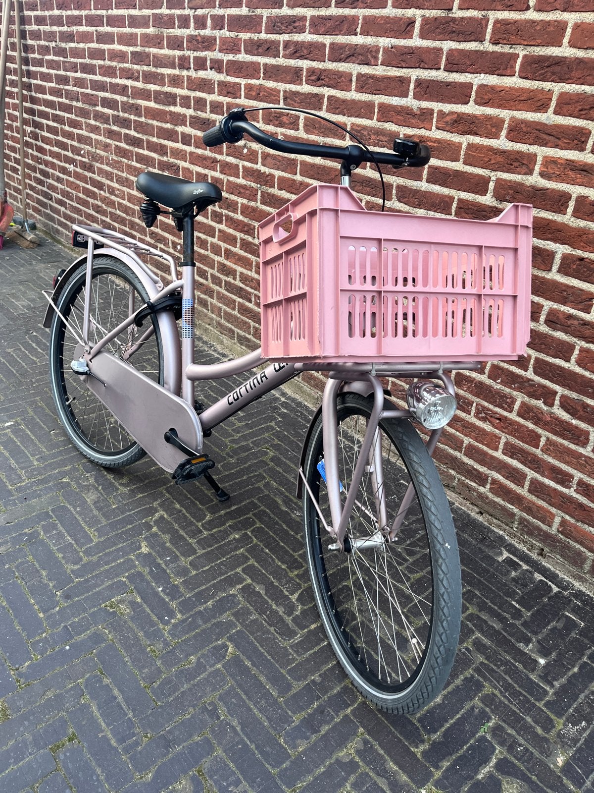 Foto 3 van Cortina U4 Transportfiets 26” - Roze