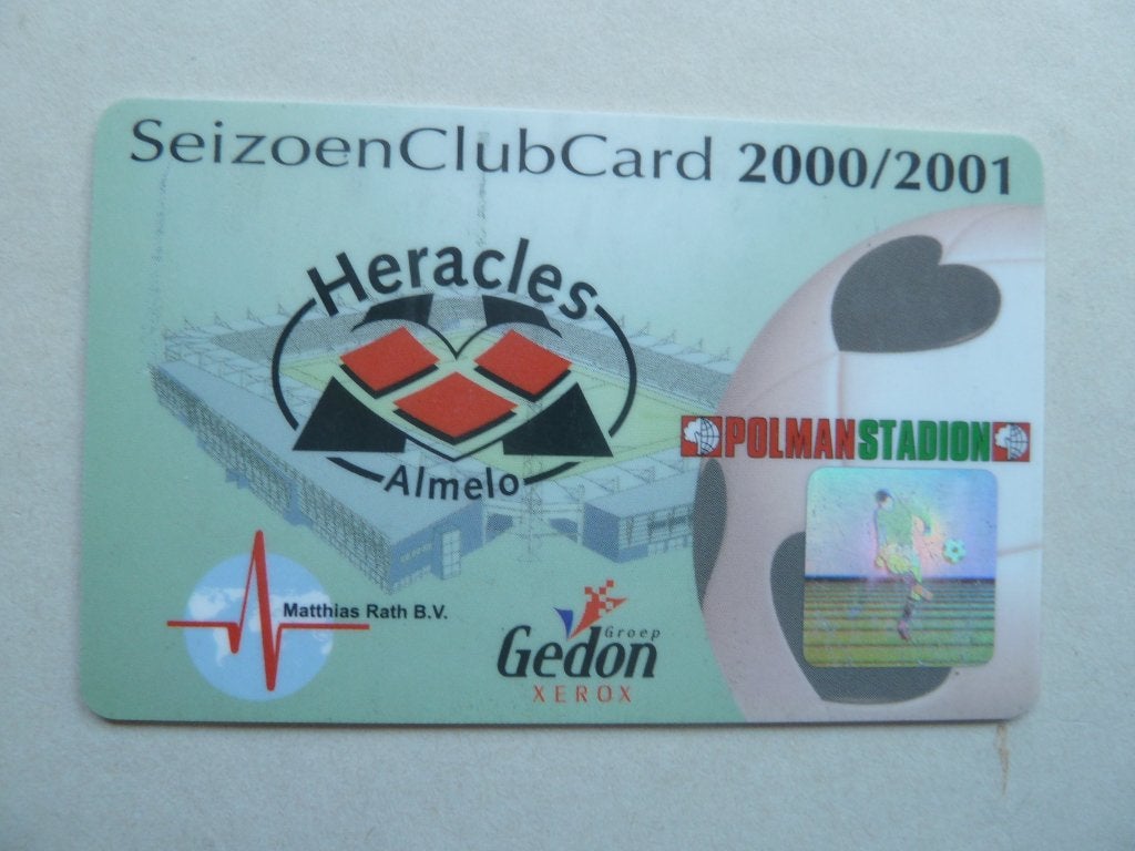 Seizoenclubcard  Heracles 2000/2001 Roze Hart voor Heracles, Verzamelen, Sportartikelen en Voetbal, Ophalen of Verzenden, Zo goed als nieuw