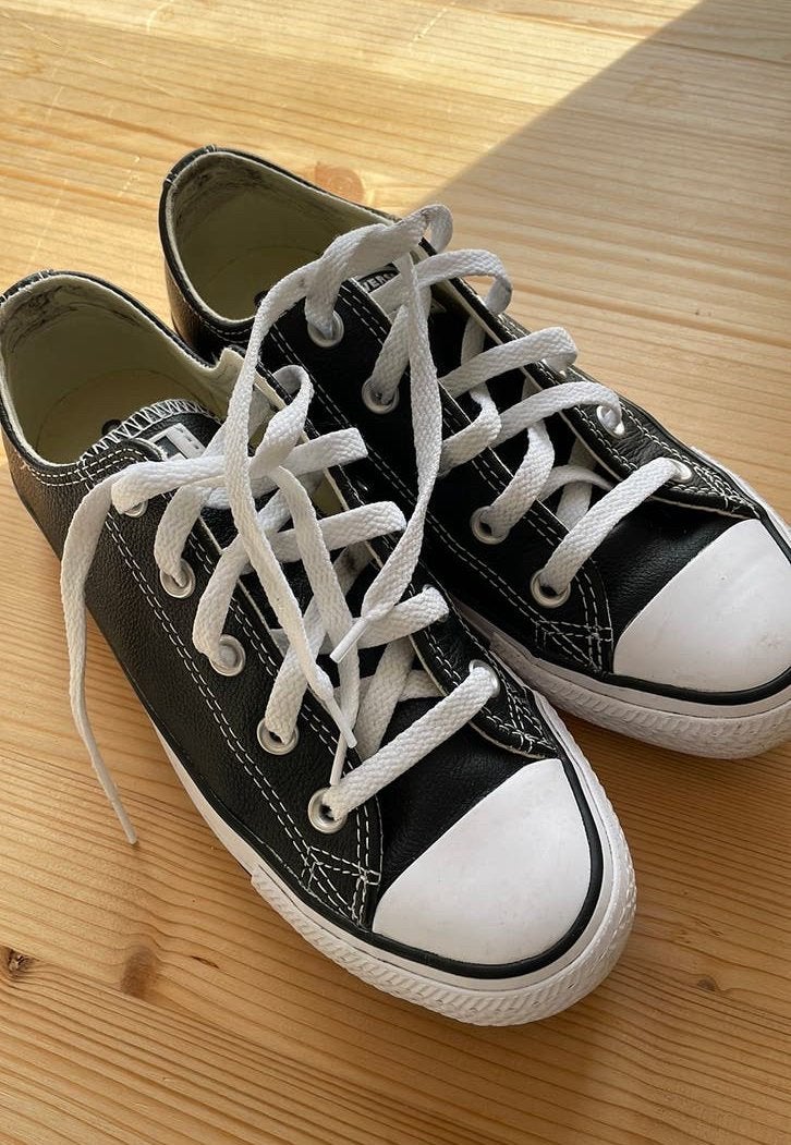 Zwart leren converse all stars maat 36,5, Ophalen, Zo goed als nieuw, Zwart, Sneakers of Gympen