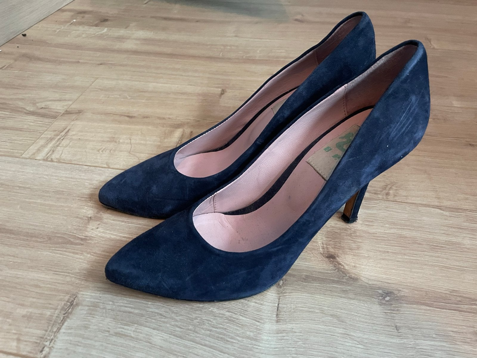 Donkerblauwe suède pumps met hoge hak maat 40, Ophalen, Gedragen, Blauw, Pumps
