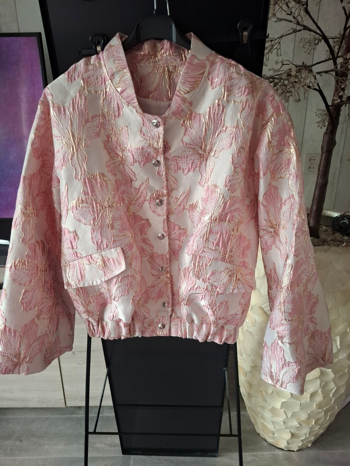 Roze bomberjack met bloemenprint, maat S (oversized), Kleding | Dames, Ophalen of Verzenden, Zo goed als nieuw, Maat 36 (S), Roze