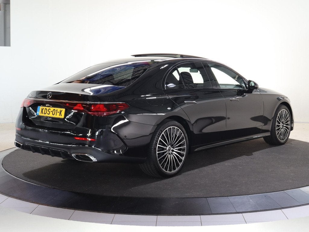 Mercedes-Benz E-klasse 300e Sport Edition | Panoramaschuifda, Auto's, Mercedes-Benz, Automaat, Achterwielaandrijving, 4 cilinders
