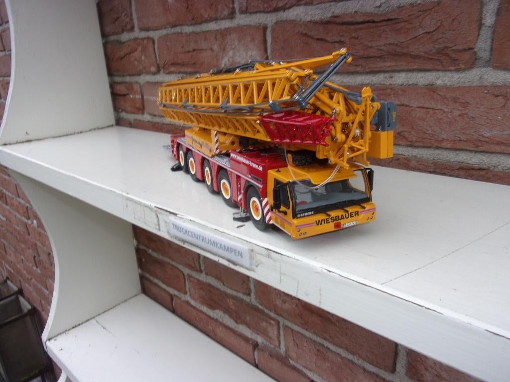 WSI  Liebherr  MK  140  van  Wiesbauer., Hobby en Vrije tijd, Modelauto's | 1:50, Ophalen of Verzenden, Nieuw, Hijskraan, Tractor of Landbouw