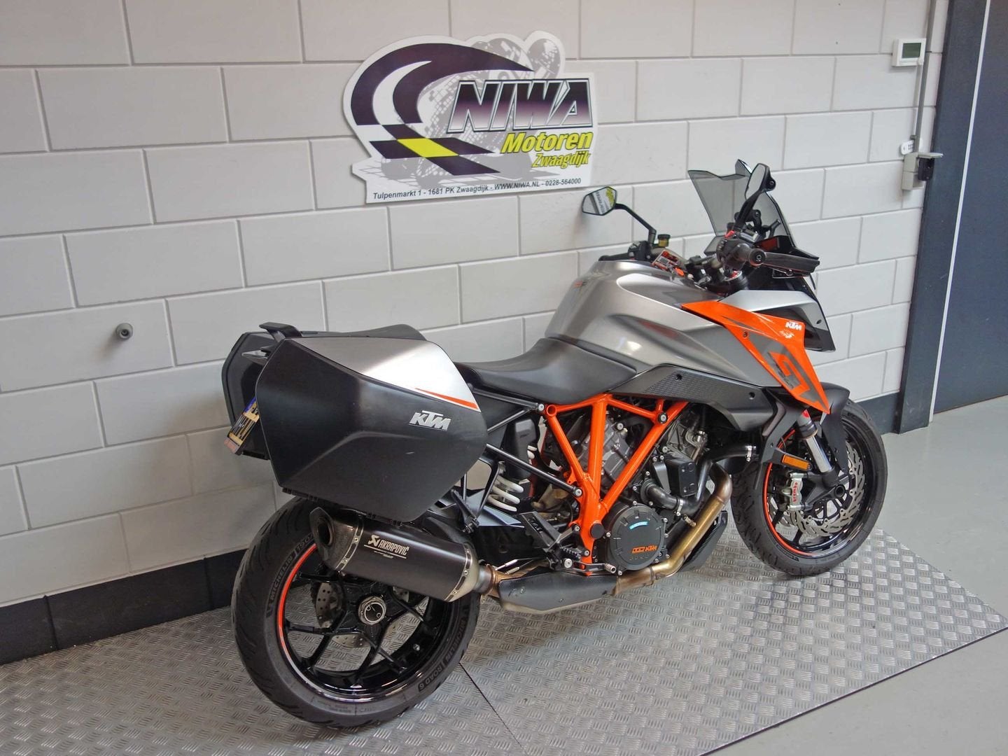 KTM 1290 SUPER DUKE GT, 2 cilinders, KTM, Motorrijbewijs A, Bedrijf