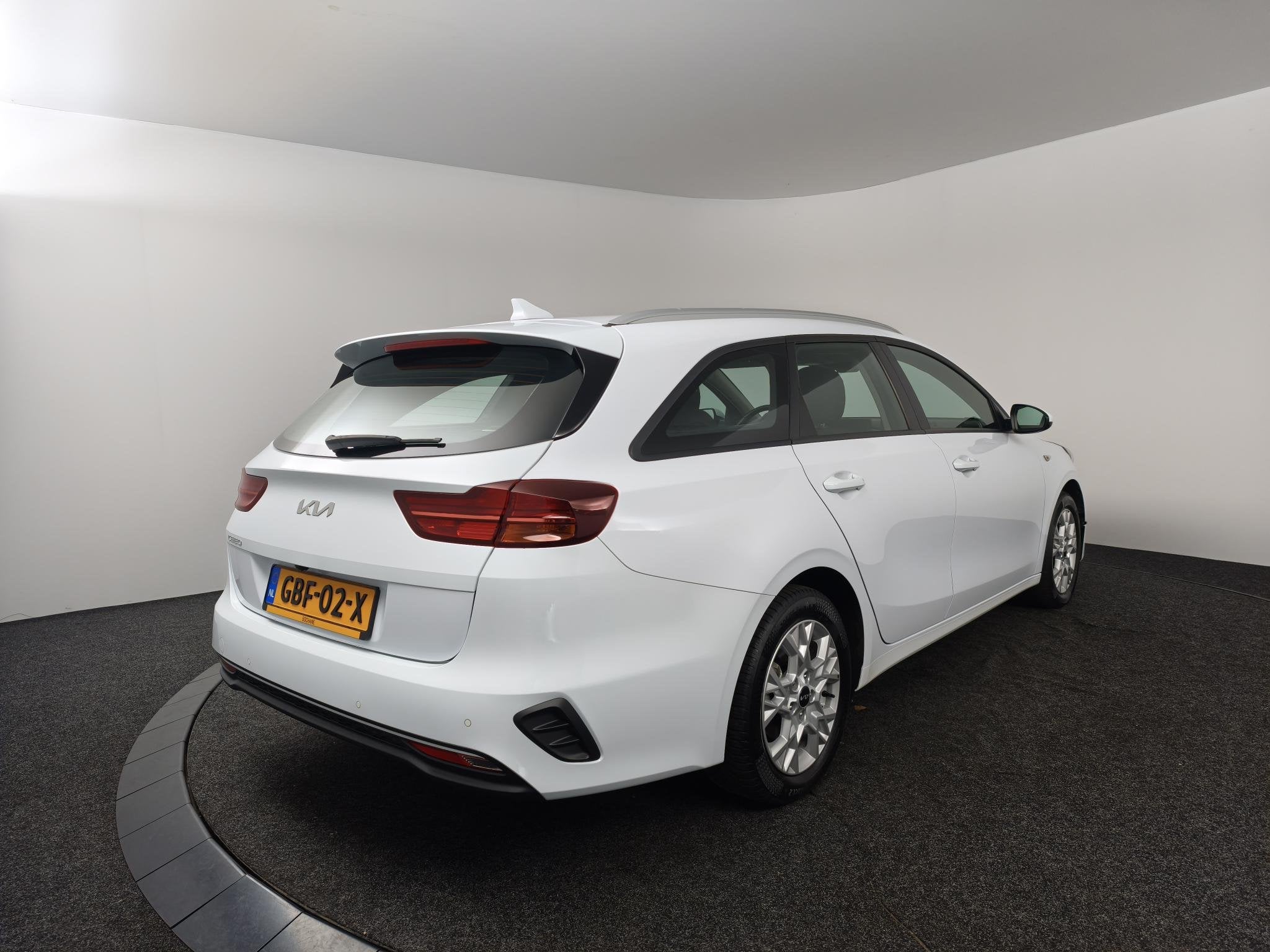 Kia Ceed Sportswagon 1.0 T-GDi ComfortLine | Navigatie | Ach, Auto's, Voorwielaandrijving, Gebruikt, Met garantie (alle), Wit