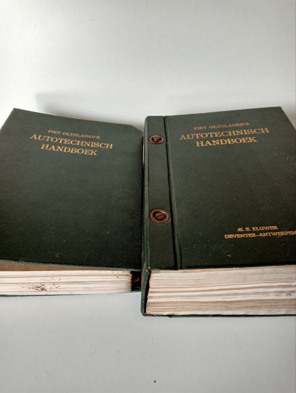 Piet Olyslager's Autotechnisch Handboek (2 delen), Gelezen, Ophalen of Verzenden, Overige merken, Piet Olyslager