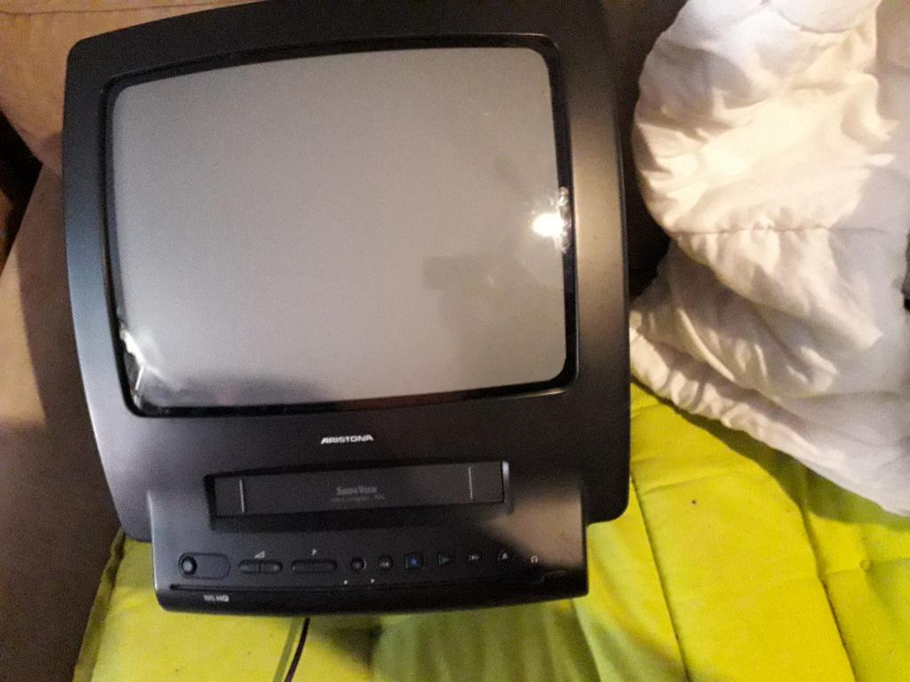 aristona tv/vhs, Ophalen, Gebruikt, Minder dan 40 cm, Aristona