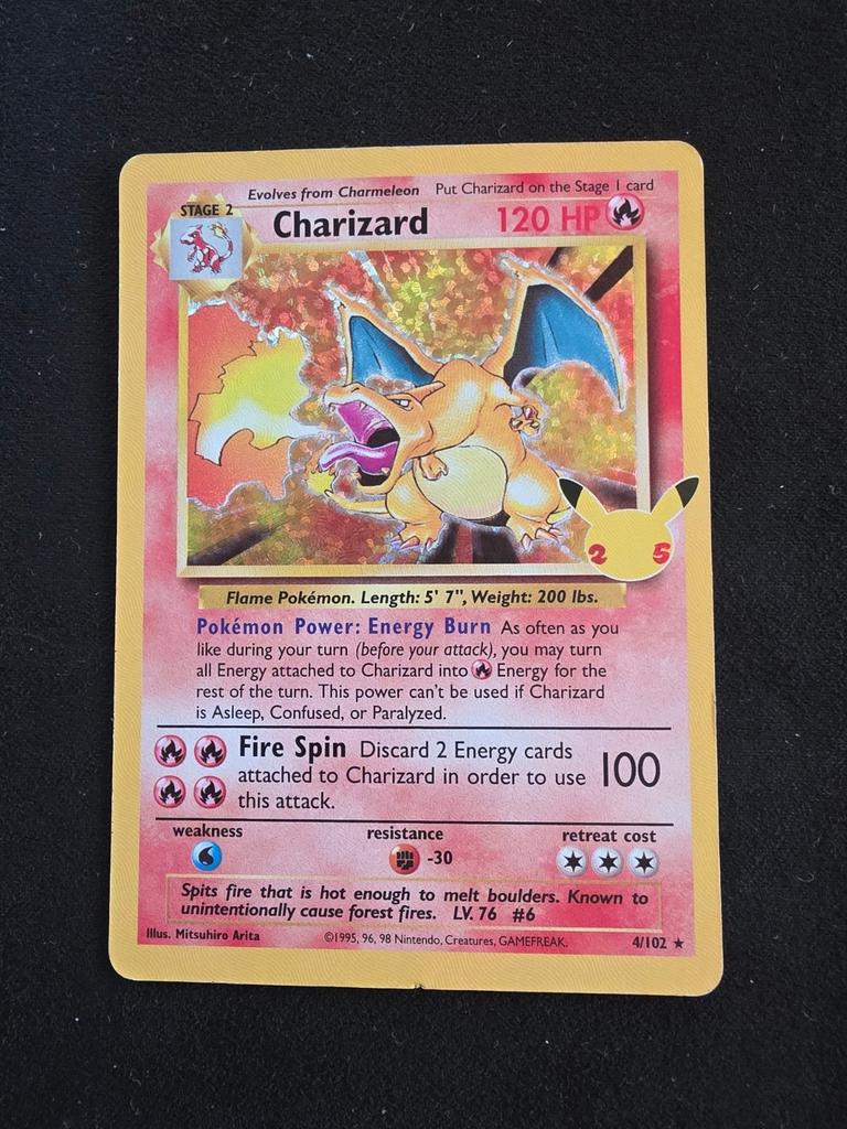 Pokémon: Charizard Celebrations 25th, Ophalen of Verzenden, Zo goed als nieuw